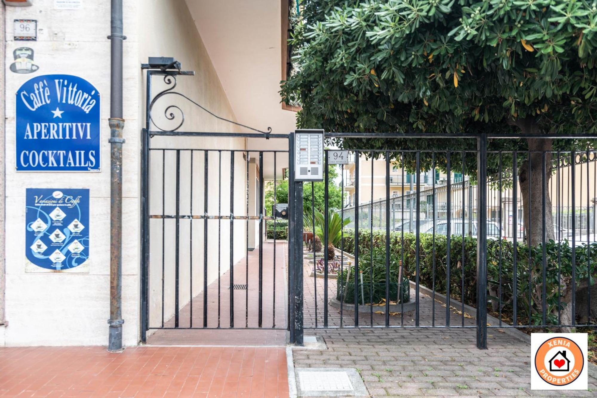 Gioiello Marino - Mare, 2 Minuti A Piedi Apartment Pietra Ligure Ngoại thất bức ảnh